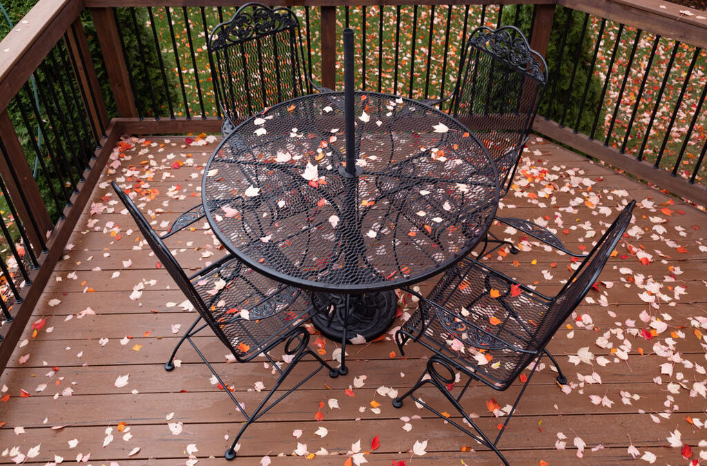 start-prepping-your-deck-for-fall